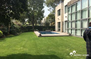 decent villa for rent 5+1 br with pool and floor heating